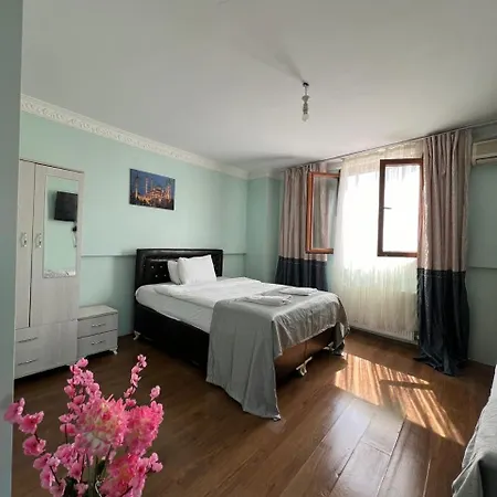 Aparthotel Avsin