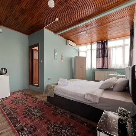 Aparthotel Avsin