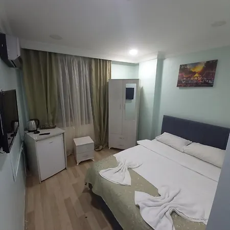 Ξενοδοχείο με διαμερίσματα Avsin 2*