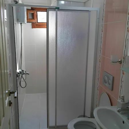 Avsin Lägenhetshotell 2*