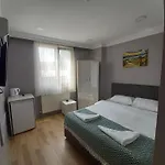 Avsin Apartahotel 2*