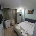 Apartahotel Avsin 2*