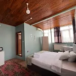 Avsin Apartahotel 2*