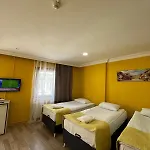 Apartahotel Avsin