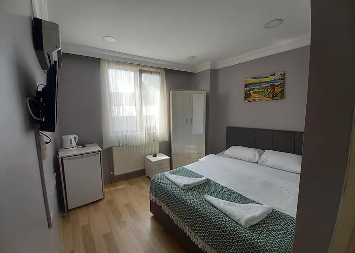 Avsin מלון דירות 2*