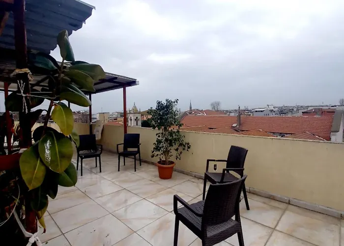 Avsin מלון דירות 2*