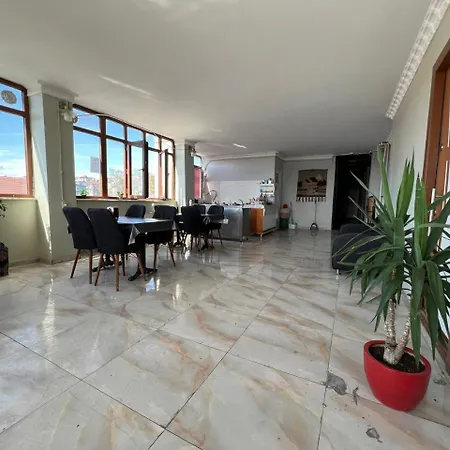 Apartahotel Avsin